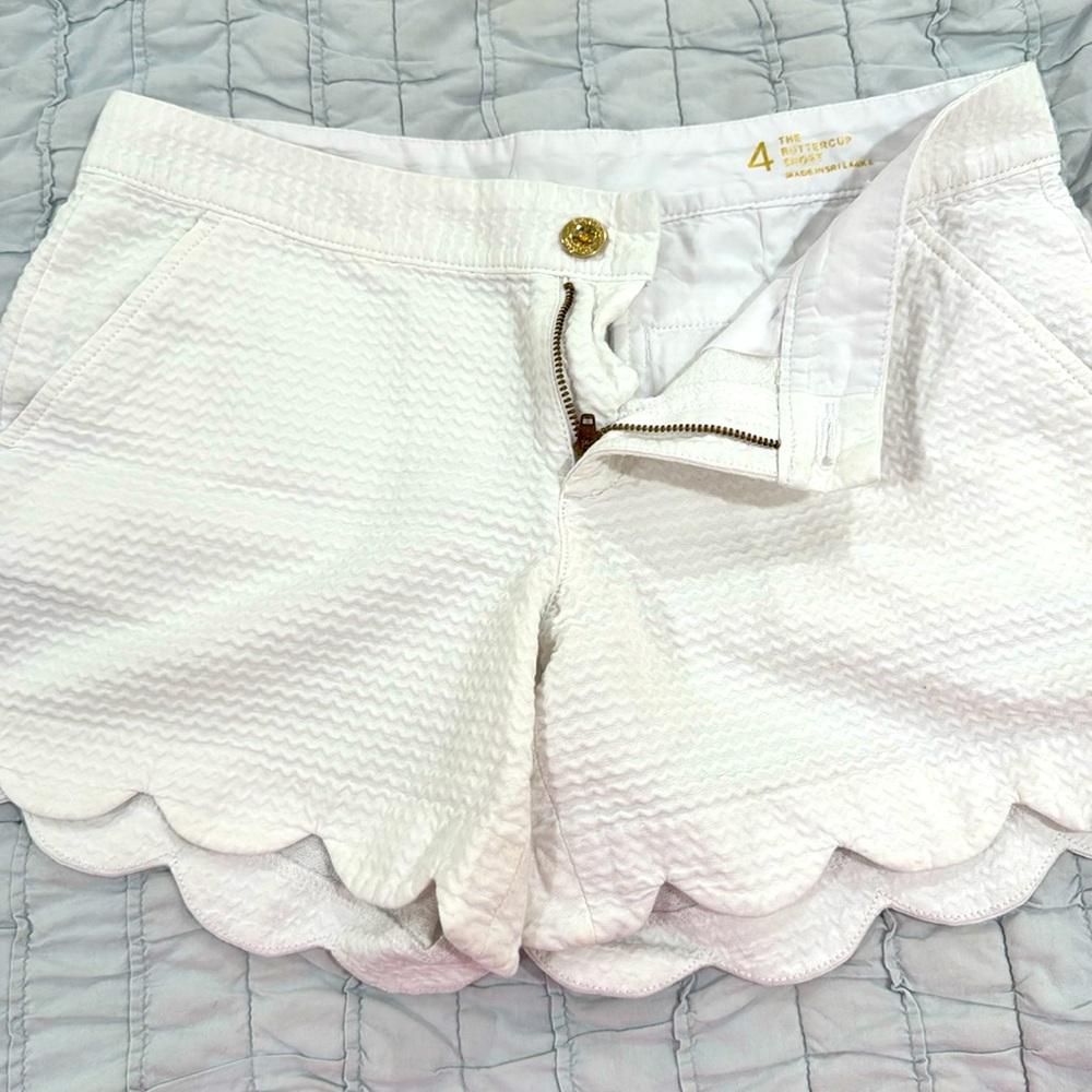 Size 4 buttercup lilly Pulitzer shorts